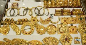 Gold, Silver Prices Increase