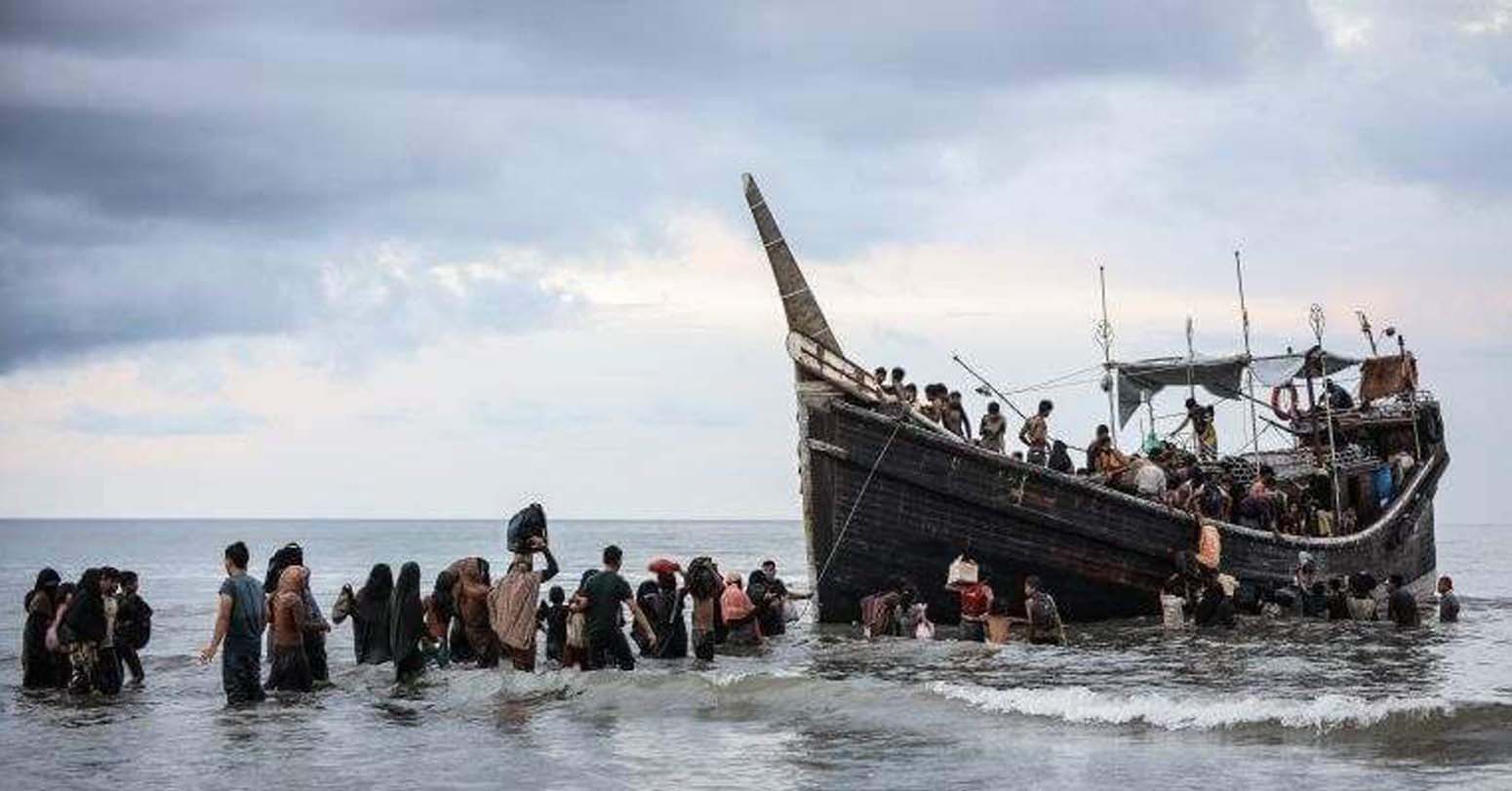 Indonesia: Babies Die On Boats As Locals Chase Rohingya Refugees Away
