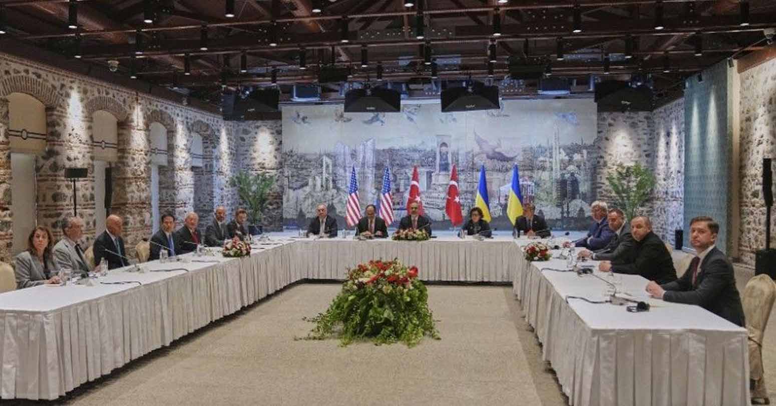 Russia, Ukraine Hold First Peace Talks Since 2022