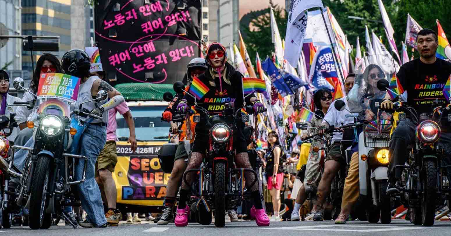 Thousands celebrate South Korean Pride parade in Seoul