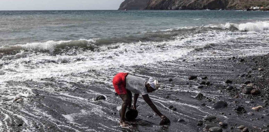 Women Sand Miners Toil Stripped Cape Verde Beach