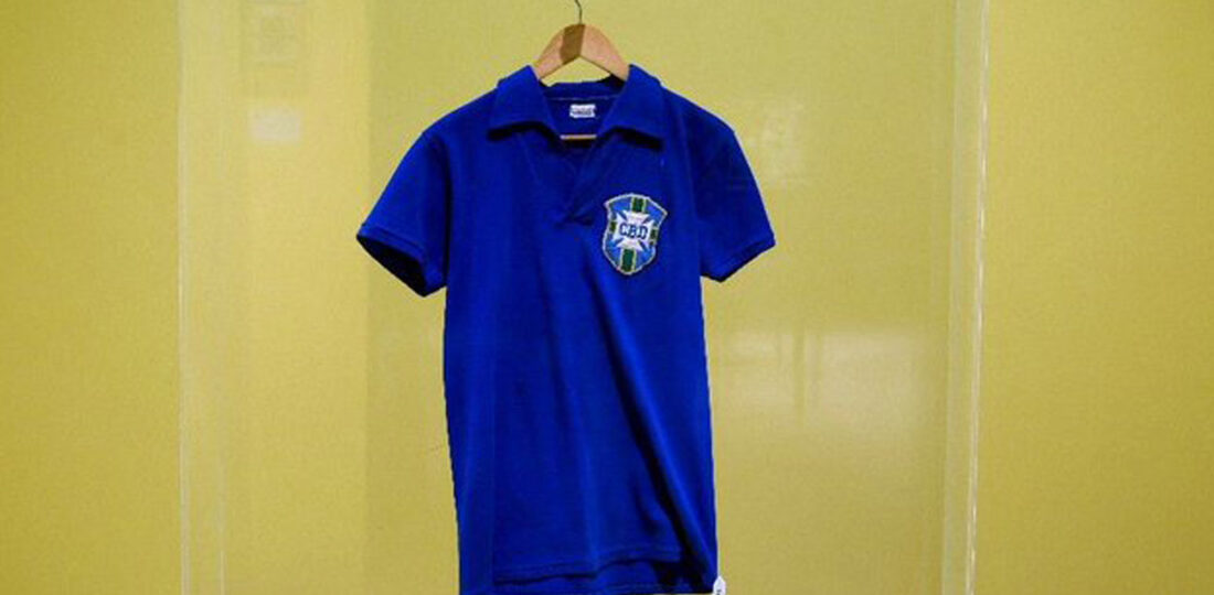 Pele’s World Cup Jersey Fetches $4.9 Million At US Auction