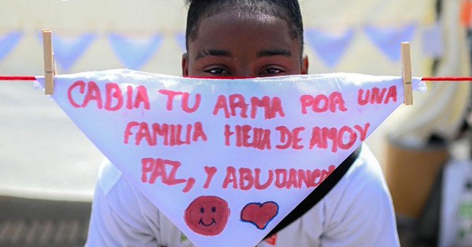 Facebook, TikTok Promoted Colombian Armed Groups’ Content To Recruit Children: HRW