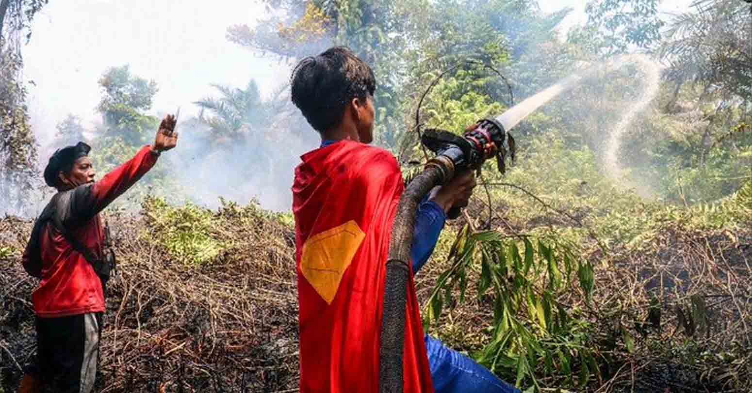 ‘Keep Up The Spirit’: Indonesian Teenage ‘Superman’ Joins Wildfire Fight